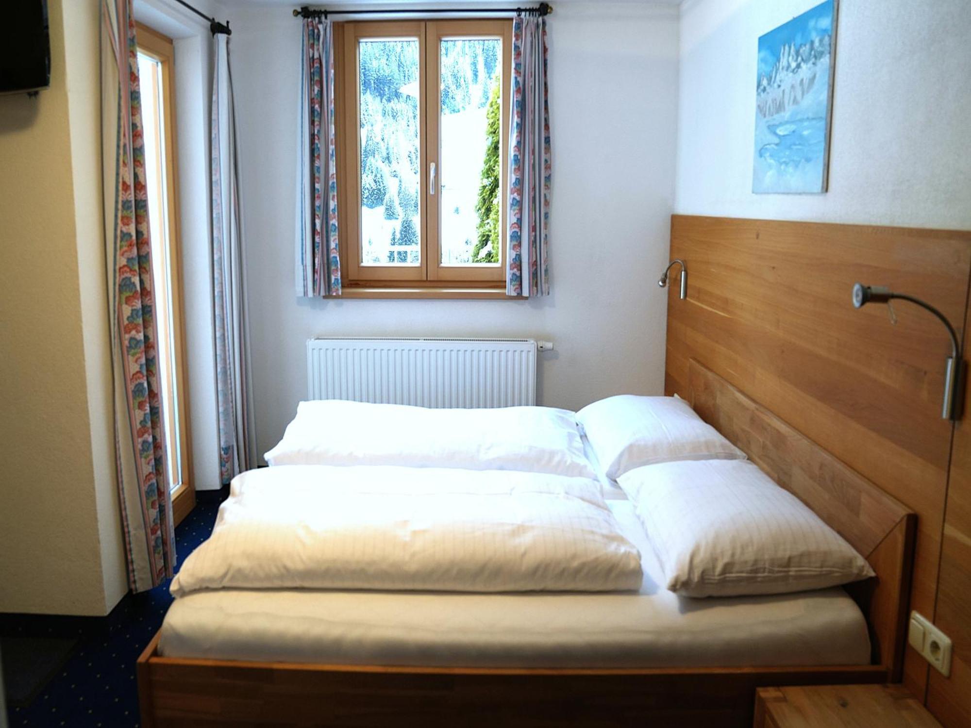 Pension Susanne Sankt Anton am Arlberg Bagian luar foto